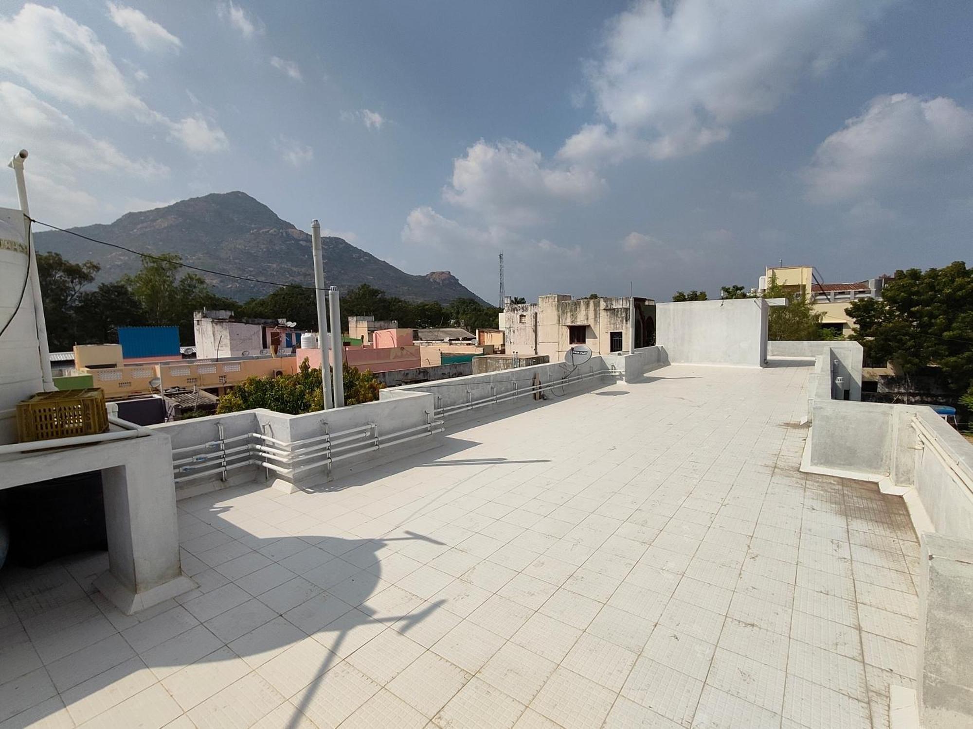 Nivas Hill View Apartments Tiruvannāmalai Екстериор снимка
